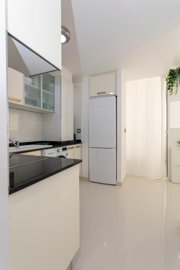 Becalp, Estudio En El Centro, By Bookindenia Exteriör bild